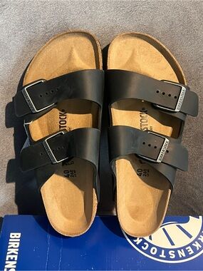 Birkenstock Women’s Arizona Sandals Black Size 9 US Oiled Leather